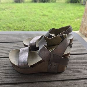 Metallic Sandals with Straps